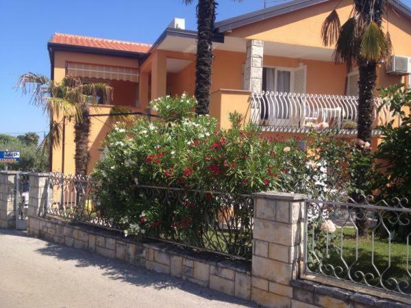 Apartment Marija Umag Luaran gambar